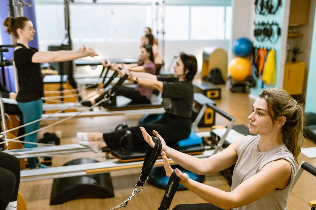 Aula de Pilates no Espaço Manawa